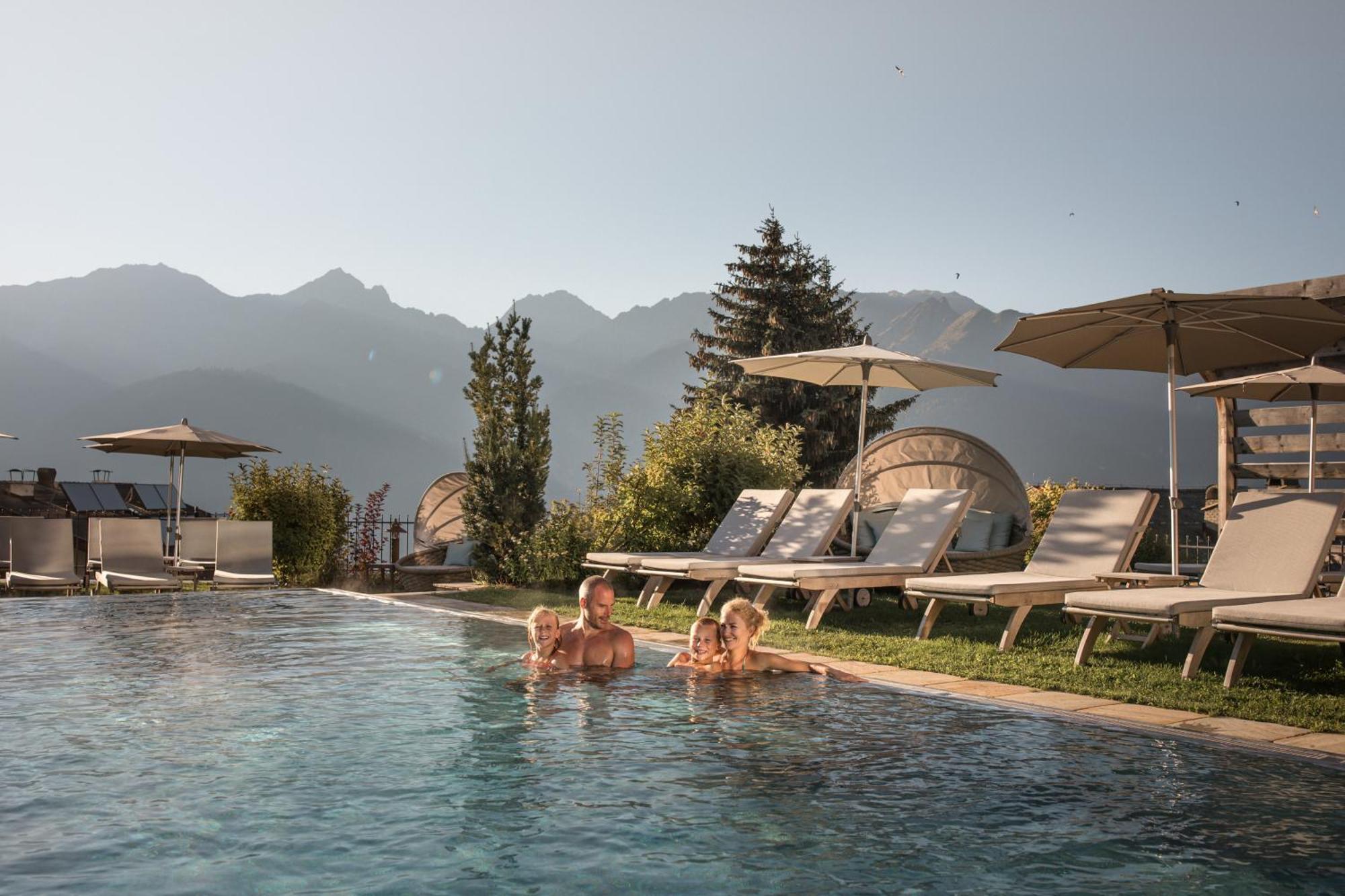 Schlosshotel Fiss Exteriör bild